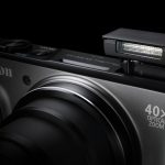 PowerShot SX720 HS BK Gallery Flash Up BK Beauty